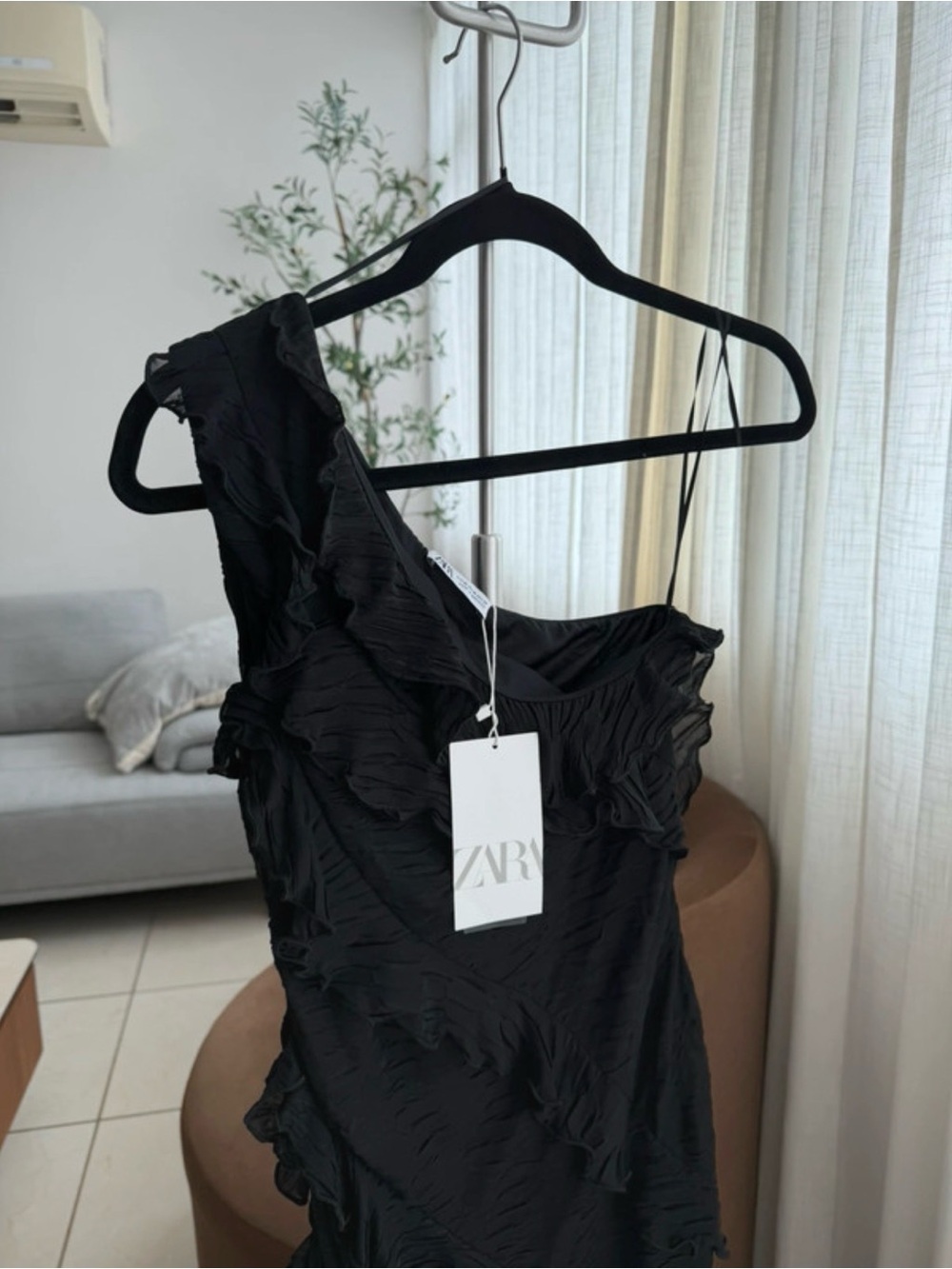 ZARA Black One-Shoulder Ruffle Mini Dress - Picture 3 of 4